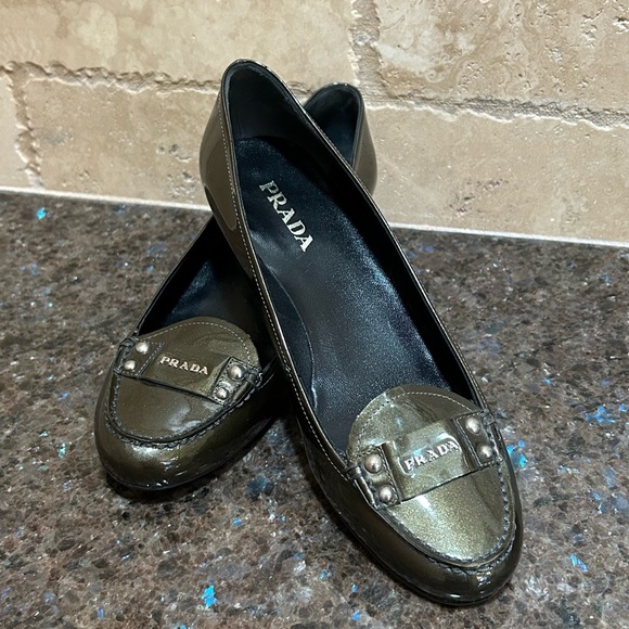 Prada Metalic Green Patent Leather Loafer Kitten Heels - Picture 7 of 9